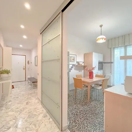 Appartement Elegant 120 Mq Wi-fi Two Balconies Savone